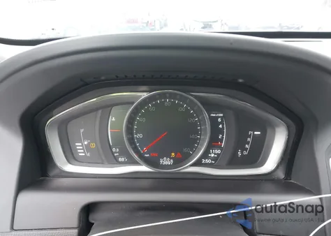 2017 Volvo Xc60 T6 Inscription z USA, uszkodzony, nr VIN YV449MRU7H2009666